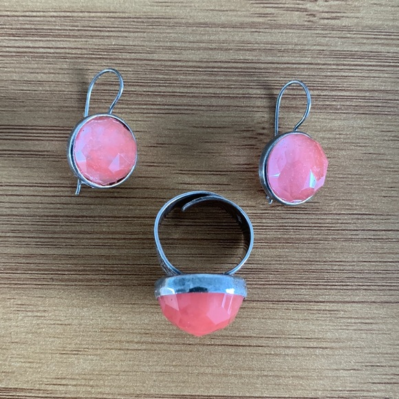 Sterling Silver and Rose Quartz ring and earring set - Picture 2 of 5